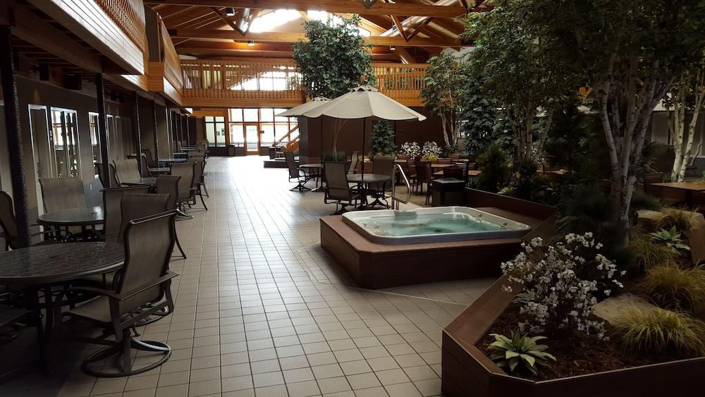 C'Mon Inn & Suites FargoFargo  Kültér fotó