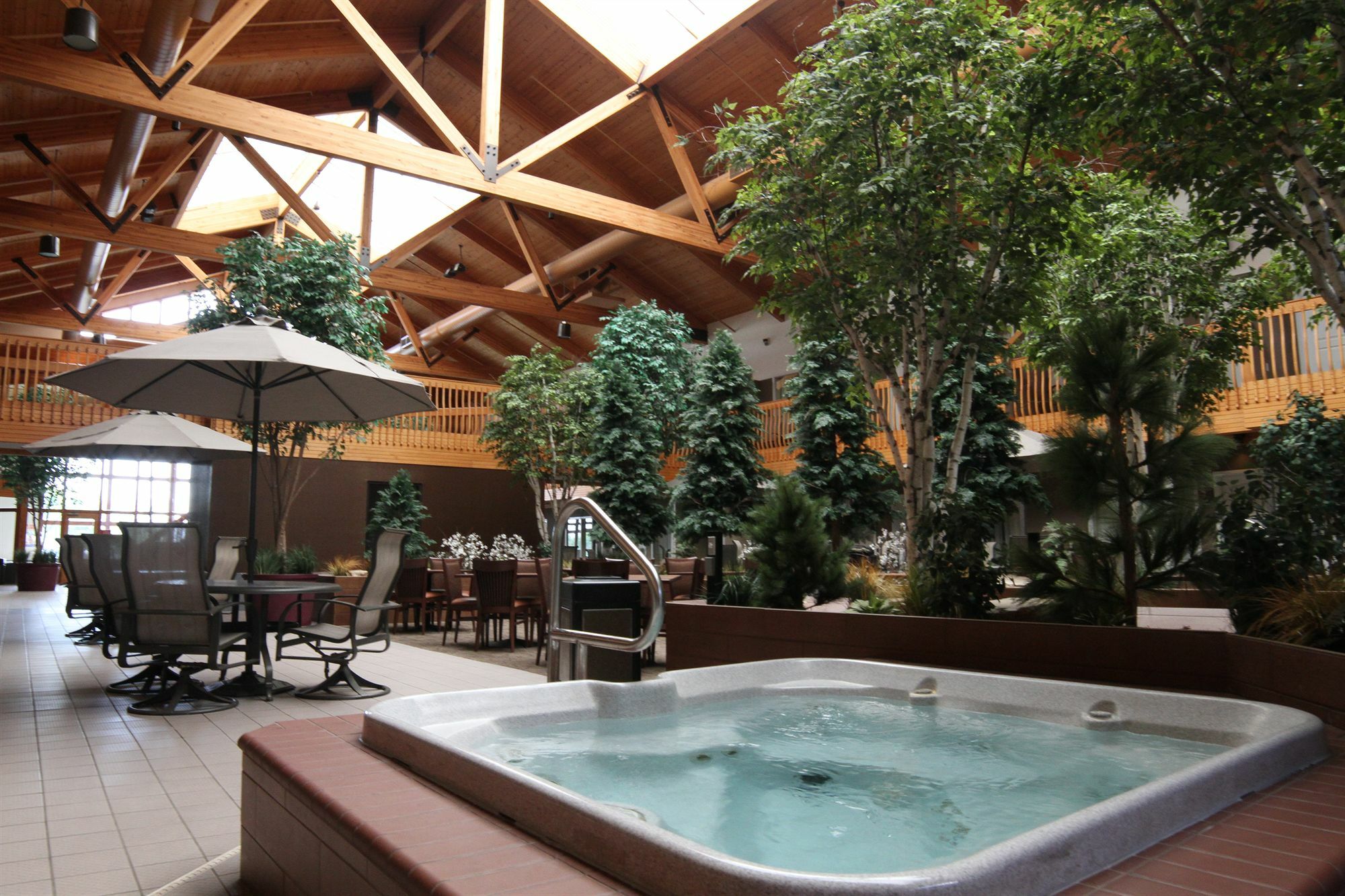 C'Mon Inn & Suites FargoFargo  Kültér fotó